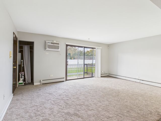 11805 S Karlov Avenue 102, Alsip, IL 60803