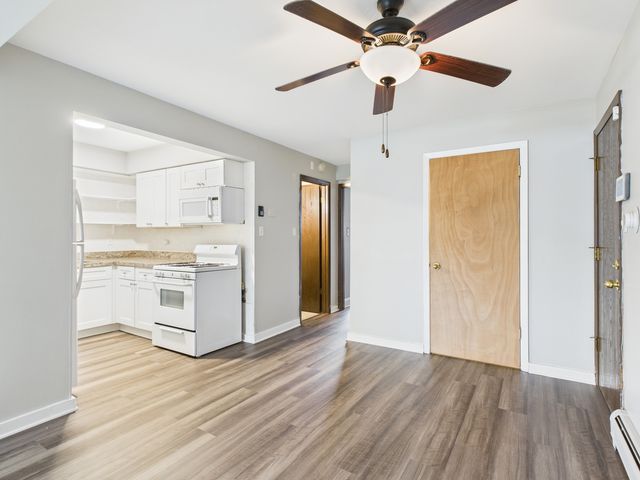 11805 S Karlov Avenue 102, Alsip, IL 60803