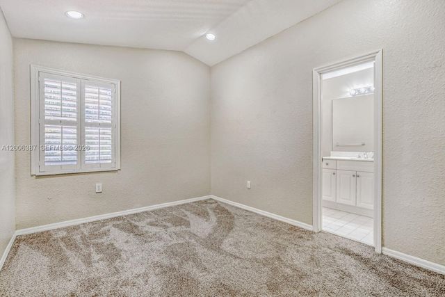 941 Doveplum Ct, Hollywood, FL 33019