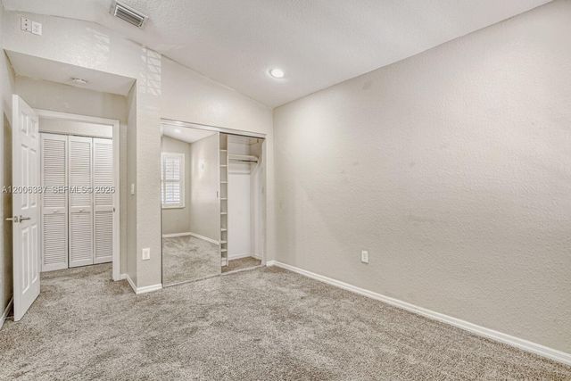 941 Doveplum Ct, Hollywood, FL 33019