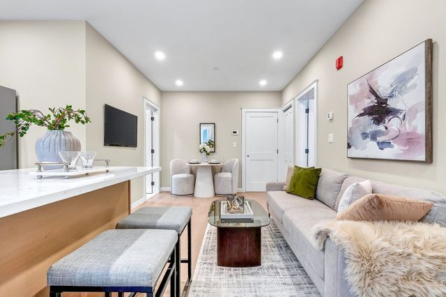 22 Pauline St. 3, Winthrop, MA 02152