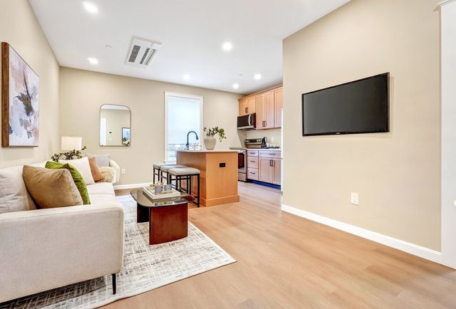 22 Pauline St. 3, Winthrop, MA 02152