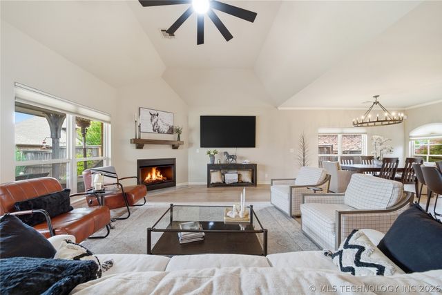 14502 S Vandalia Avenue, Bixby, OK 74008