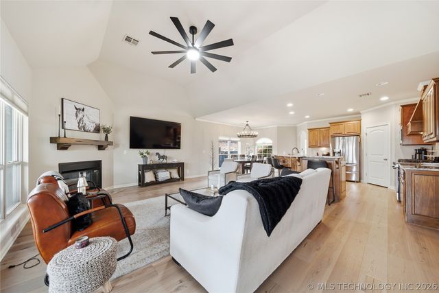 14502 S Vandalia Avenue, Bixby, OK 74008