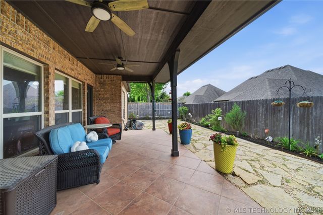 14502 S Vandalia Avenue, Bixby, OK 74008