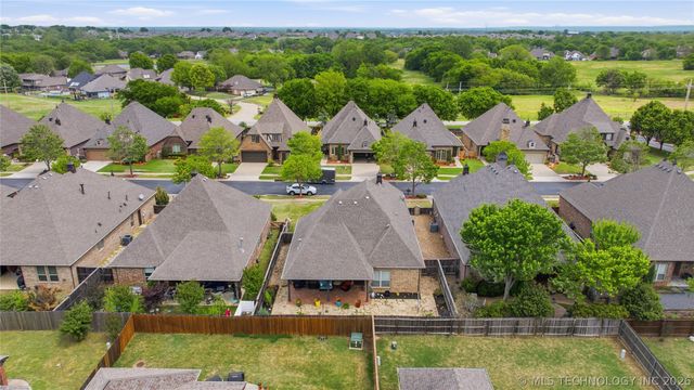 14502 S Vandalia Avenue, Bixby, OK 74008