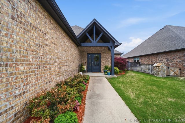 14502 S Vandalia Avenue, Bixby, OK 74008