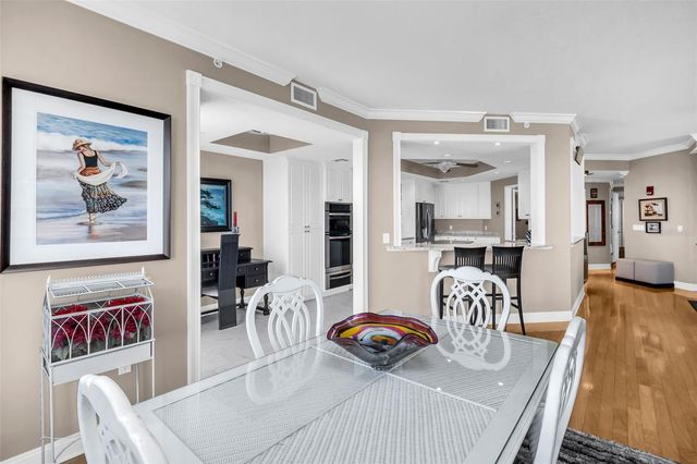 555 5TH AVENUE NE 1122, St Petersburg, FL 33701