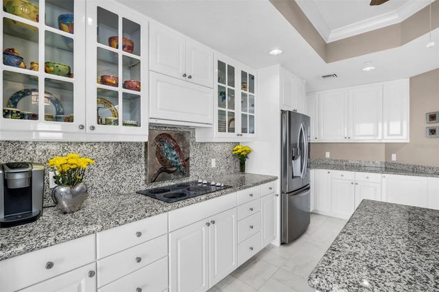 555 5TH AVENUE NE 1122, St Petersburg, FL 33701