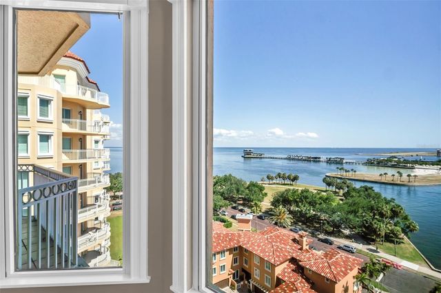 555 5TH AVENUE NE 1122, St Petersburg, FL 33701