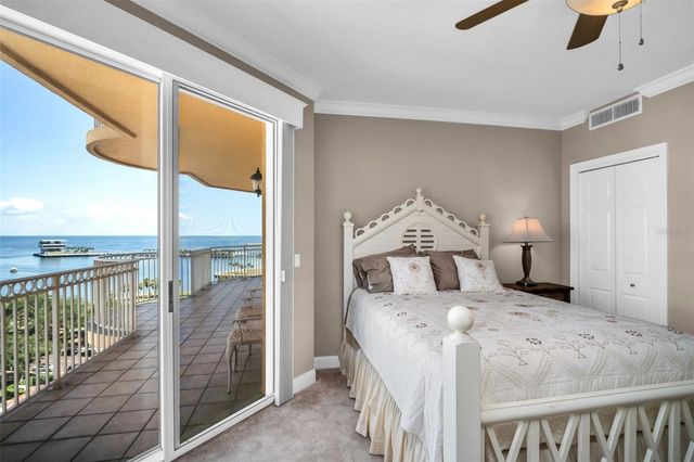 555 5TH AVENUE NE 1122, St Petersburg, FL 33701