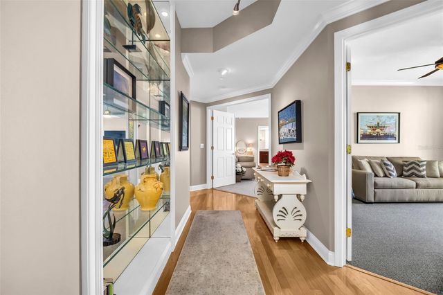 555 5TH AVENUE NE 1122, St Petersburg, FL 33701