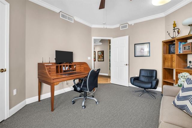 555 5TH AVENUE NE 1122, St Petersburg, FL 33701