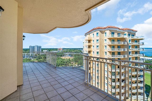 555 5TH AVENUE NE 1122, St Petersburg, FL 33701