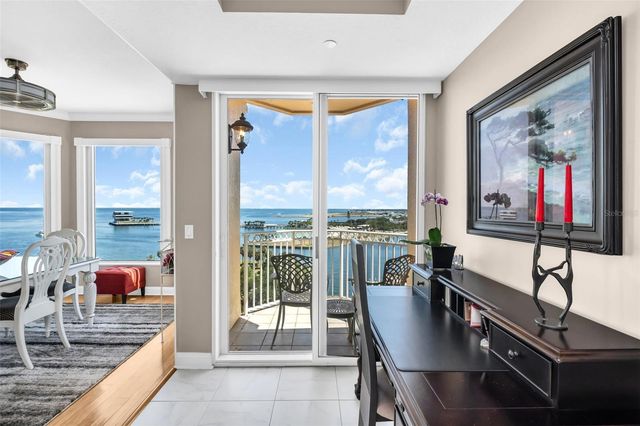 555 5TH AVENUE NE 1122, St Petersburg, FL 33701