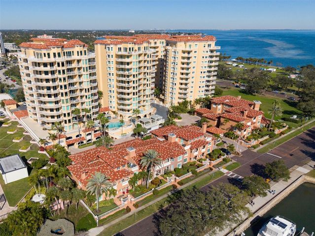 555 5TH AVENUE NE 1122, St Petersburg, FL 33701