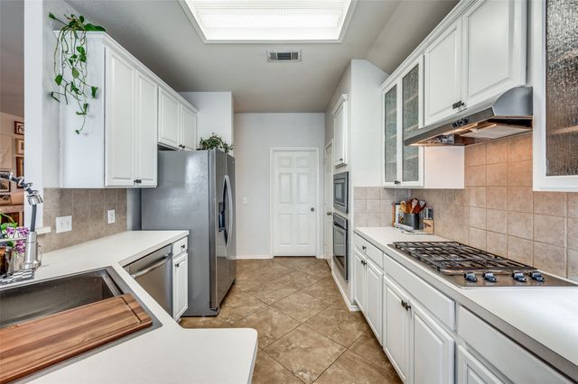 6725 Hayling Way, Denton, TX 76210