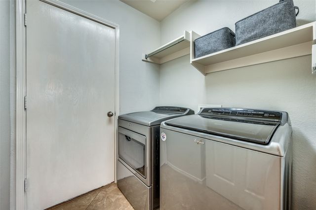 6725 Hayling Way, Denton, TX 76210
