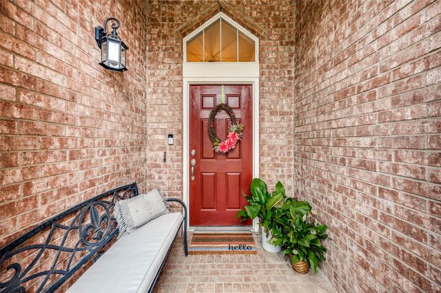 6725 Hayling Way, Denton, TX 76210