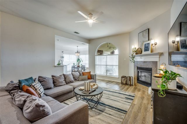 6725 Hayling Way, Denton, TX 76210
