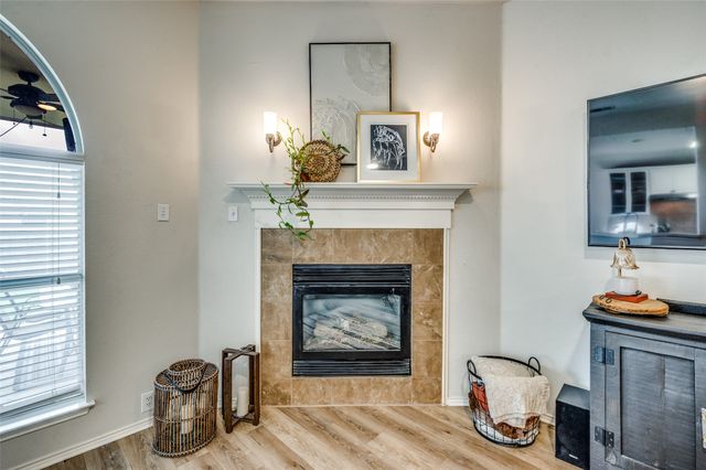 6725 Hayling Way, Denton, TX 76210