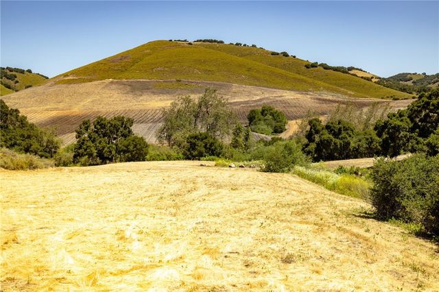 680 Spring Canyon Lane, Nipomo, CA 93444