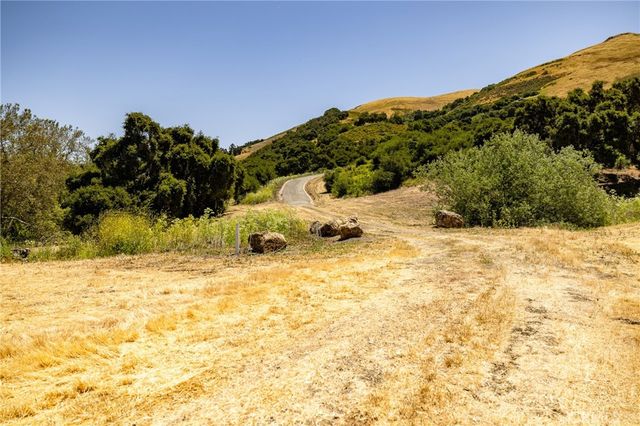 680 Spring Canyon Lane, Nipomo, CA 93444