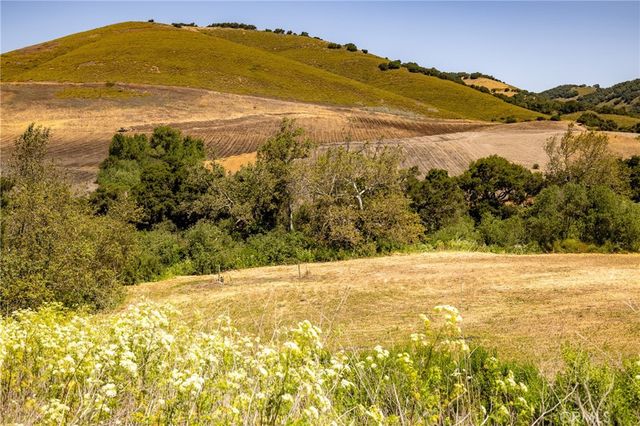 680 Spring Canyon Lane, Nipomo, CA 93444
