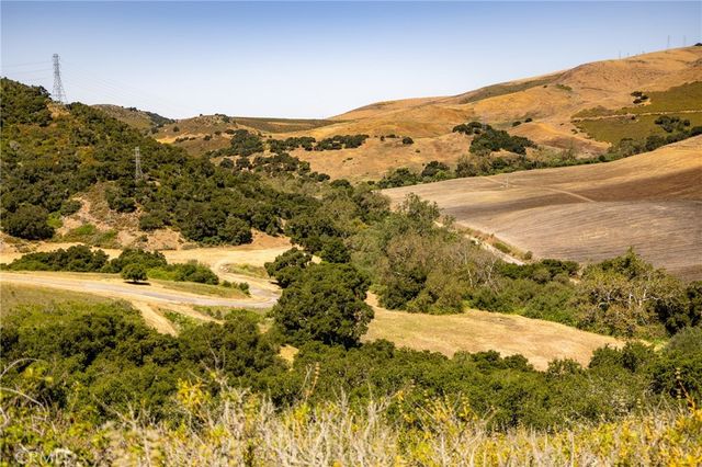 680 Spring Canyon Lane, Nipomo, CA 93444