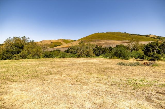680 Spring Canyon Lane, Nipomo, CA 93444