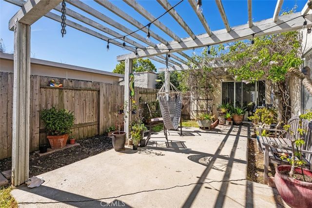 2006 California, Huntington Beach, CA 92648