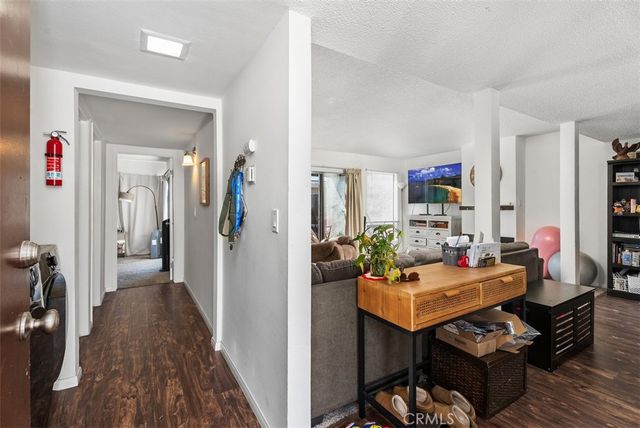 2006 California, Huntington Beach, CA 92648