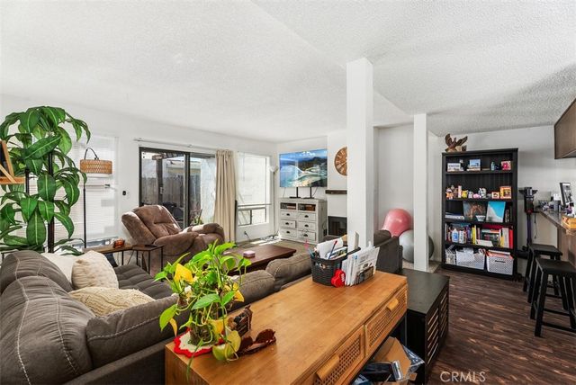 2006 California, Huntington Beach, CA 92648