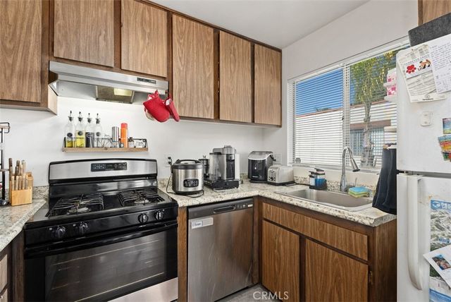 2006 California, Huntington Beach, CA 92648