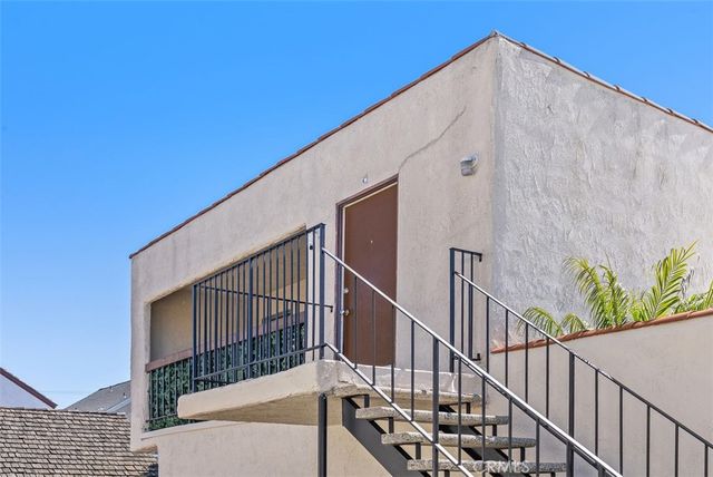 2006 California, Huntington Beach, CA 92648