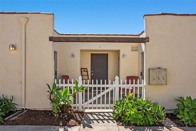 2006 California, Huntington Beach, CA 92648