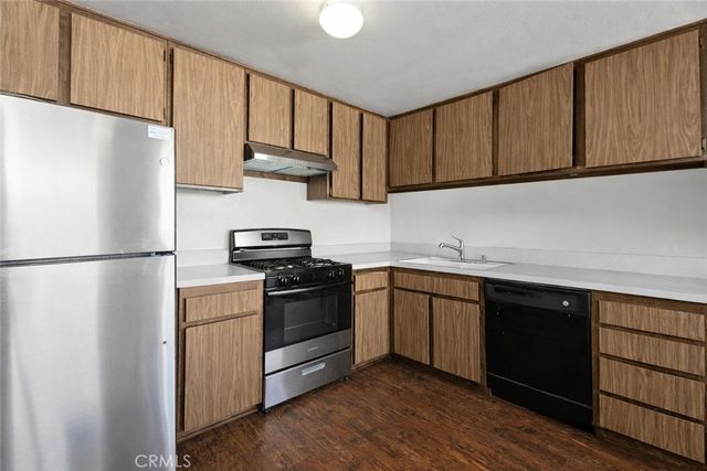 2006 California, Huntington Beach, CA 92648