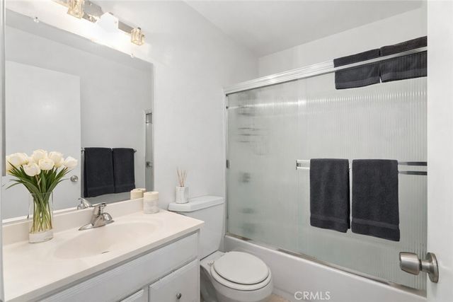 2006 California, Huntington Beach, CA 92648