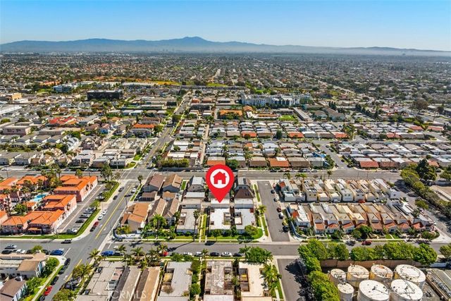 2006 California, Huntington Beach, CA 92648