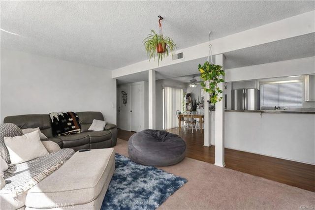 2006 California, Huntington Beach, CA 92648