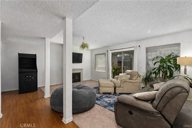 2006 California, Huntington Beach, CA 92648