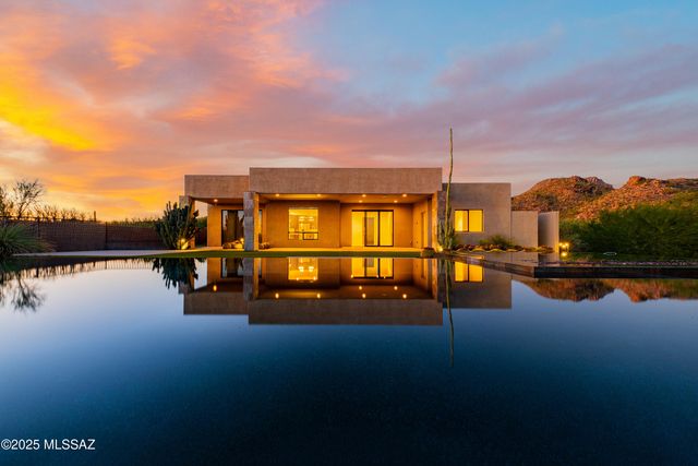 4711 W Lone Dove Drive, Marana, AZ 85658