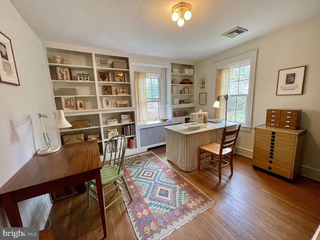 1299 HILLSIDE DR, Lancaster, PA 17603