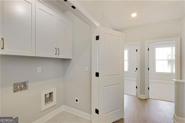 439 Burton Drive, Alpharetta, GA 30009