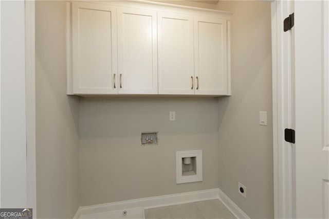 439 Burton Drive, Alpharetta, GA 30009