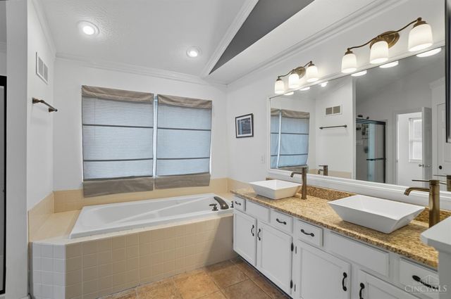 9609 Cedar Knoll Drive, Deerfield Twp., OH 45040