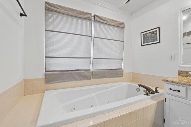 9609 Cedar Knoll Drive, Deerfield Twp., OH 45040