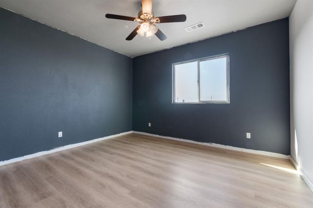 547 Granada Ct, Merced, CA 95341