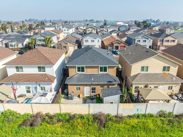 547 Granada Ct, Merced, CA 95341