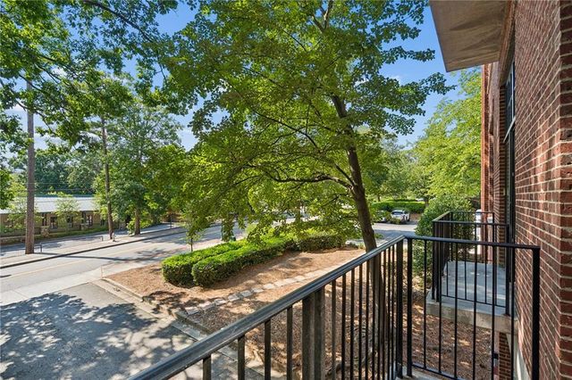 6105 Blue Stone Road 101, Sandy Springs, GA 30328